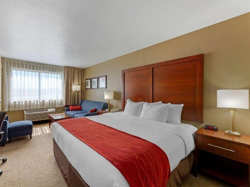 Comfort Inn River'S Edge Huron Buitenkant foto
