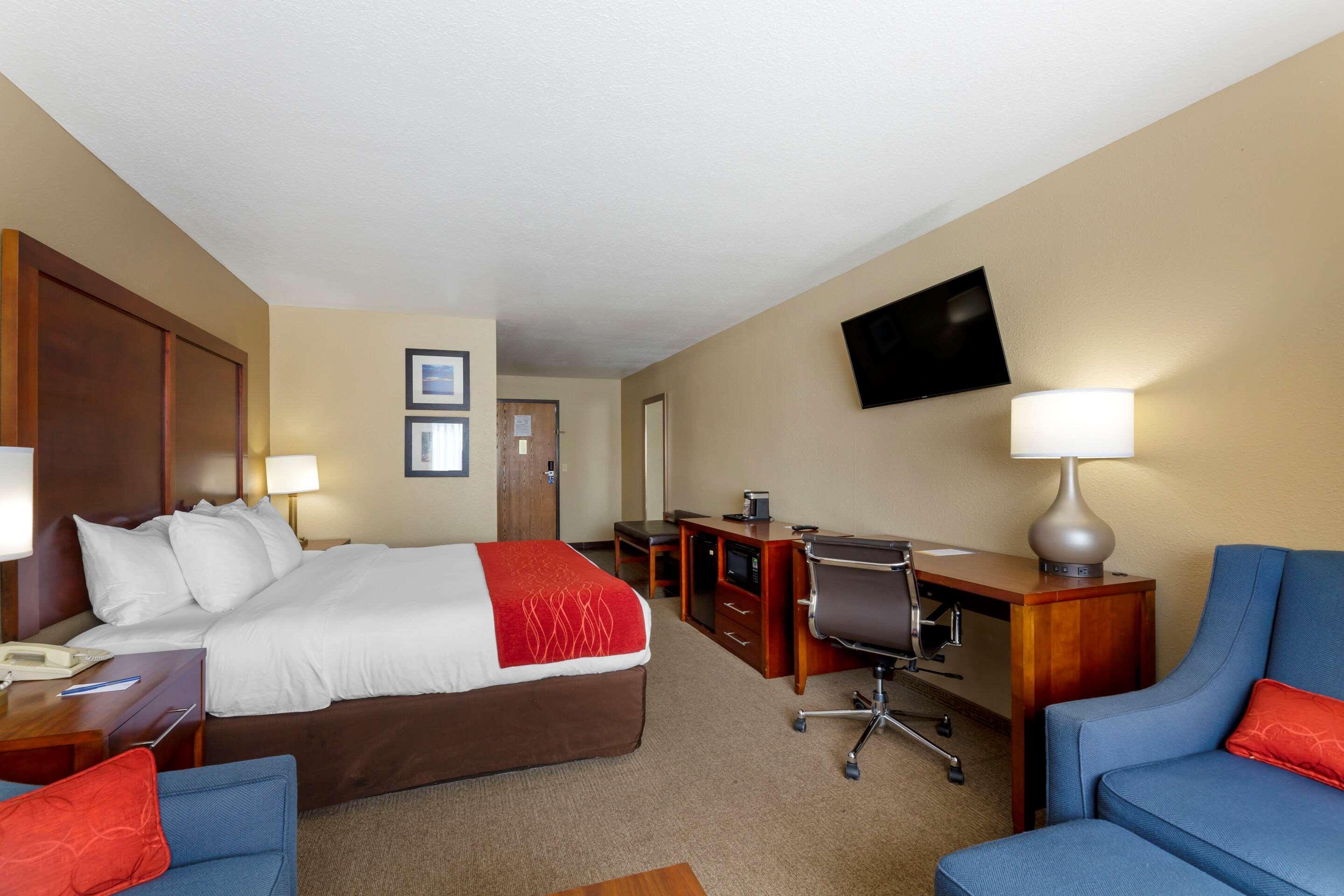 Comfort Inn River'S Edge Huron Buitenkant foto