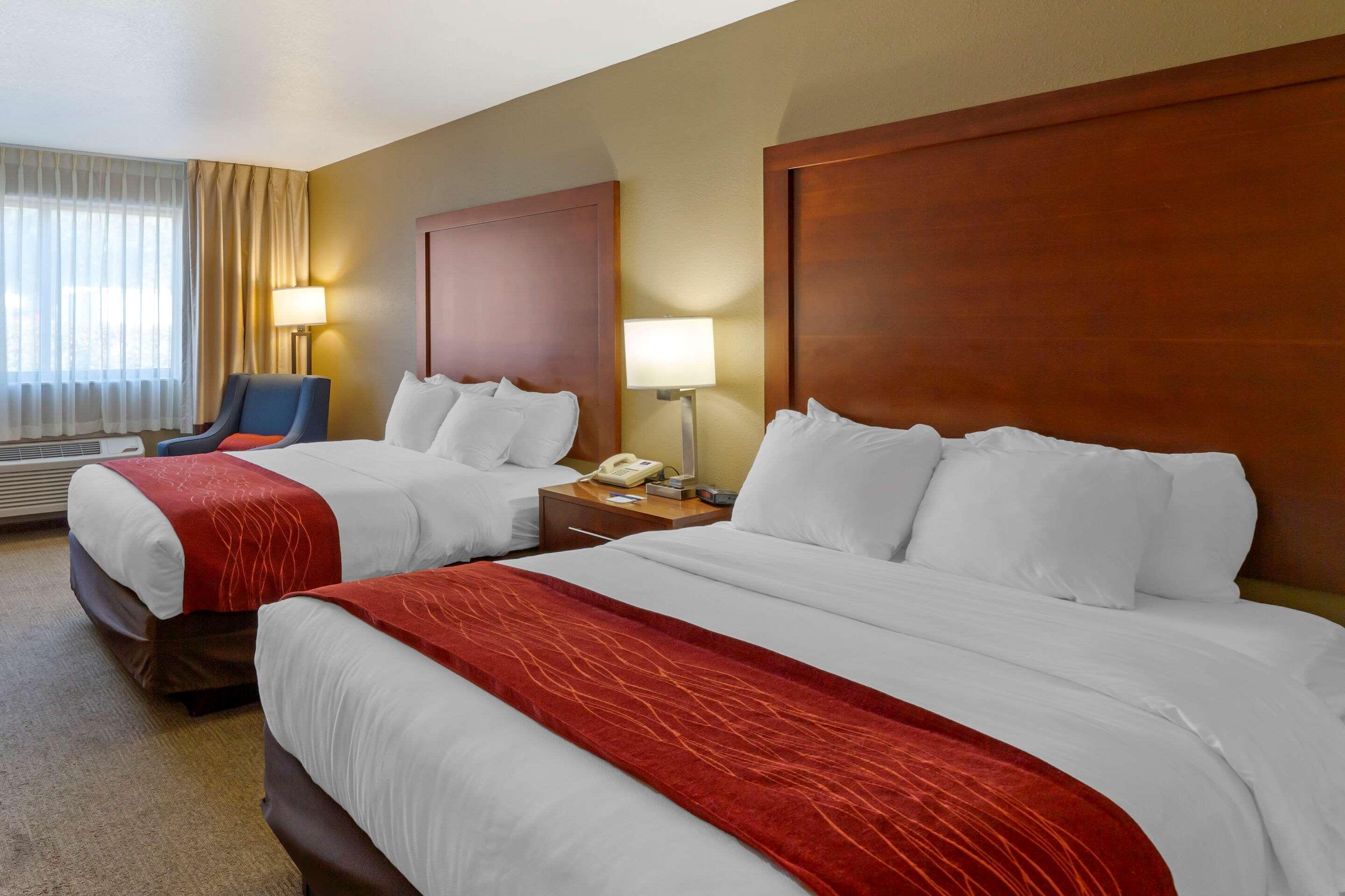 Comfort Inn River'S Edge Huron Buitenkant foto