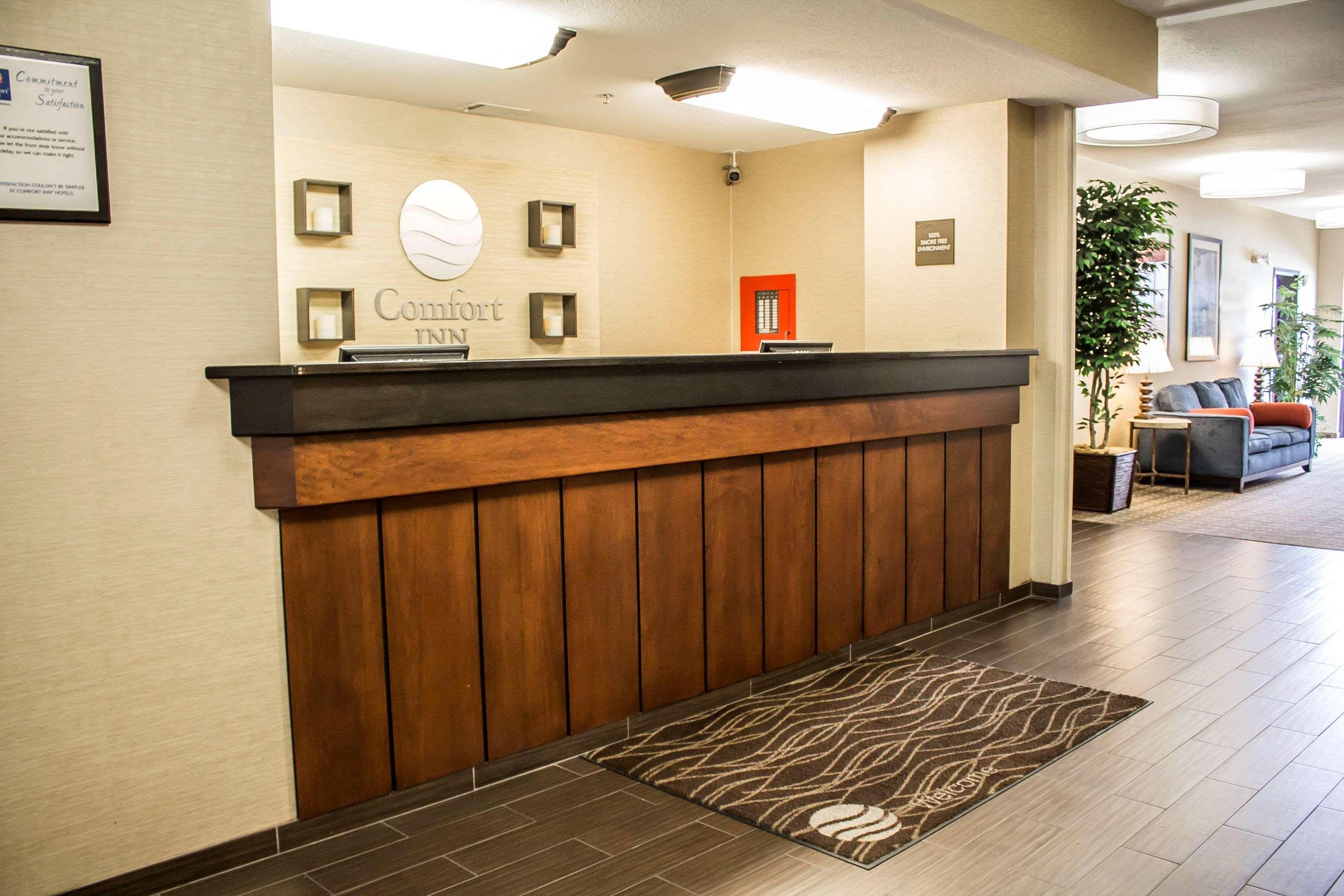 Comfort Inn River'S Edge Huron Buitenkant foto